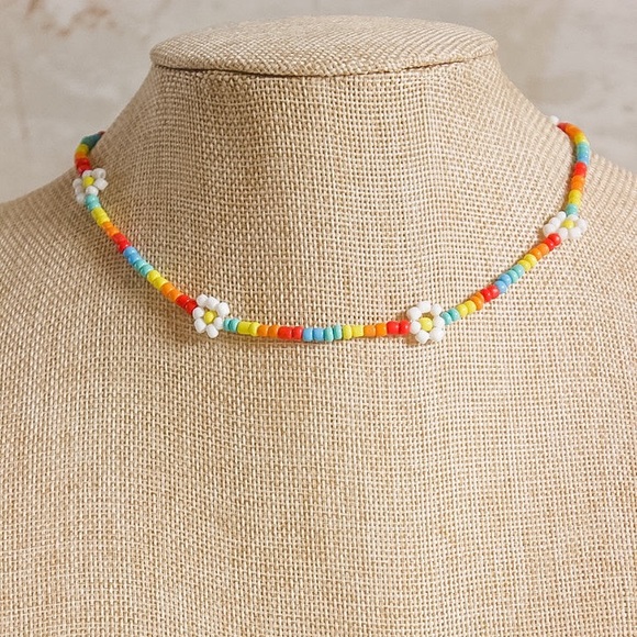 Rainbow Daisy Beaded Necklace - Picture 4 of 10